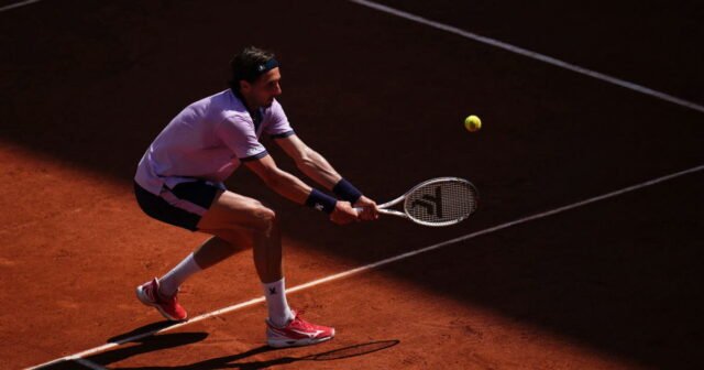 theo dõi ngày thứ hai của Roland-Garros