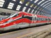 Gần 16 giờ đi từ Lyon tới Paris, 841 hành khách đã qua đêm trên tàu mà không có ánh sáng, nước hay điện.