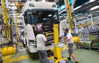 Chọn Pháp: Scania đầu tư 70 triệu euro sản xuất xe tải điện ở Pháp