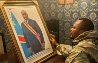 Những người đấu tranh đường phố của Félix Tshisekedi đặt ra luật pháp ở Kinshasa