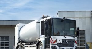 Frankfurt đặt mua 10 chiếc Mercedes-Benz eEconics mới