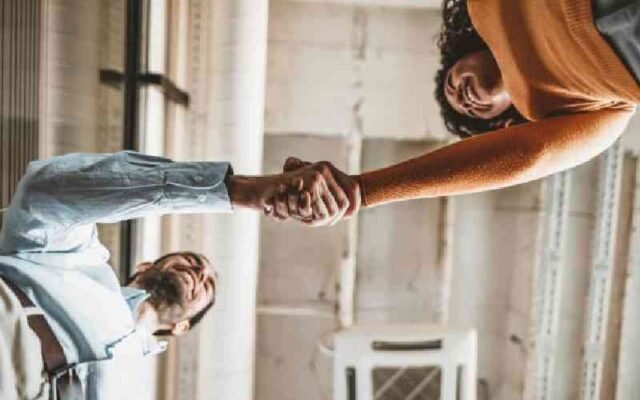 Việc tự phá hoại hoạt động kinh doanh làm tê