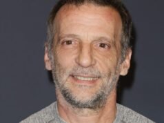 Khác xa với ánh hào quang, Mathieu Kassovitz mở cánh cửa nơi ẩn náu tinh tế của mình gần Bois de Vincennes