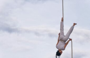 Amélie Kourim trong “Instant” – Sceneweb