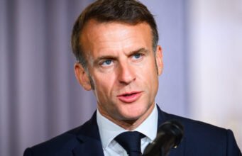 Emmanuel Macron tố cáo “sự rối loạn không thể chấp nhận được”, Sébastien Lecornu yêu cầu “kết luận điều tra hành chính phải được trả lại cho ông trong vòng 15 ngày”