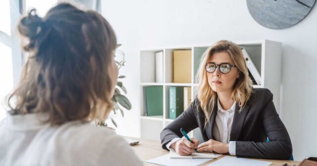 Hộp công cụ để quản lý một nhân viên không