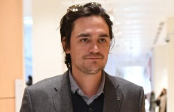 Alain-Fabien Delon tiếp bước cha mình Alain: “Nóng lòng muốn bắt đầu bài học của mình”