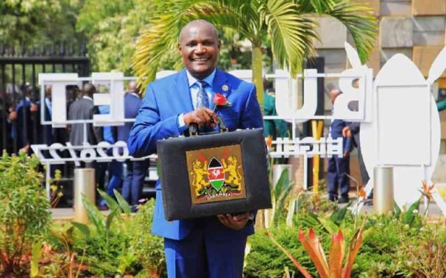 Mbadi thừa nhận người Kenya đã tìm cách giảm bớt