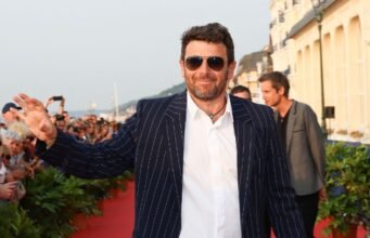 Patrick Bruel tu viện ở nhà? Căn hộ của anh ấy trên một trong những đại lộ đắt nhất nước Pháp với giá gần 15.000 euro mỗi m2