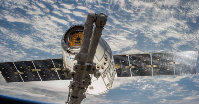 Hơn 2.000 tỷ... IPO của SpaceX hoành tráng!