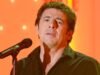 Patrick Bruel bị buộc tội hiếp dâm: “Có hợp đồng”, Laurent Ruquier bảo vệ ông chủ rạp hát nơi anh đóng vai