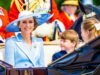 Trooping the Color: Kate Middleton đối mặt với tiếng la ó từ đám đông, cô phản ứng sau khoảnh khắc bất ngờ này
