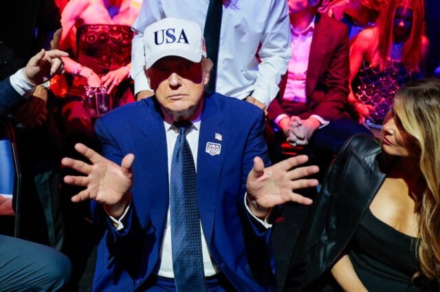 Donald Trump, JD Vance và nhà đàm phán Iran Mohammad