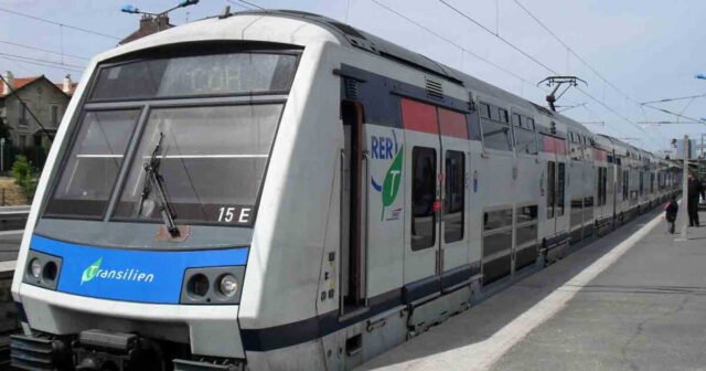 RER: cô bị phạt 200 euro sau khi đi sai
