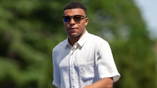 “Tên tôi là Kylian Mbappé”: cuộc sống đời thường đáng