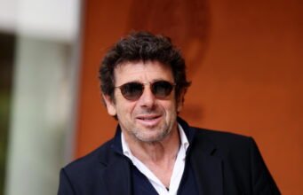 Patrick Bruel trở thành mục tiêu của hai khiếu nại hiếp dâm mới: Lời khai cảm động của Amandine