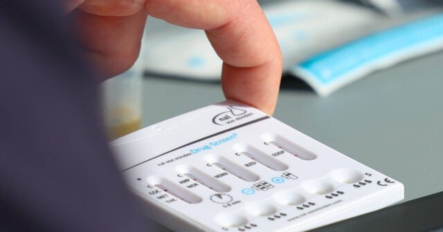 người chủ của bạn có thể áp đặt bài kiểm