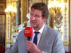 Yannick Jadot khẳng định: “Raphaël Glucksmann chắc chắn là một trong những nhân cách có thể thực hiện được điều này”.