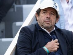 Lời buộc tội Patrick Bruel: Tiếng kêu từ trái tim của người nghệ sĩ trang điểm trung thành suốt ba mươi sáu năm