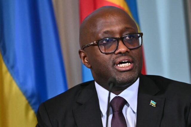 Tại sao Rwanda và Nam Phi lại tăng cường quan