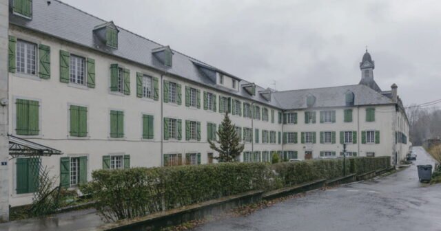 Pyrénées-Atlantiques. Vụ Bétharram: khoảng 700 đến 1.500 sinh viên có