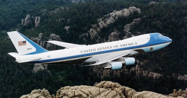 Chuyên cơ Air Force One của tổng thống Mỹ sắp