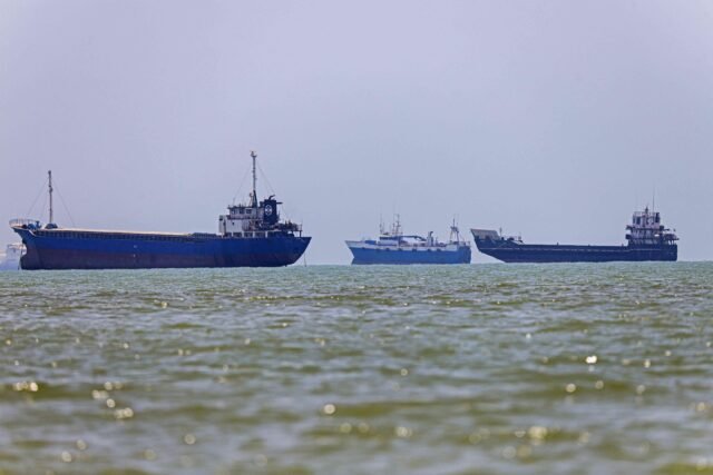 Iran đóng cửa eo biển Hormuz một lần nữa vì