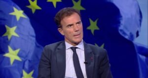 “một thảm họa kinh tế đối với Vương quốc Anh,” MEP này và cựu bộ trưởng Ý nói