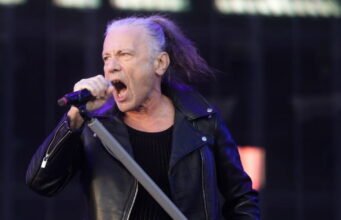 Paris. Buổi hòa nhạc của Iron Maiden bị gián đoạn do mất điện tại La Défense Arena