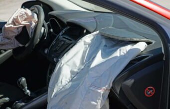 Vụ túi khí Takata chưa xong: hàng nghìn tài xế vẫn chờ giải pháp thay thế