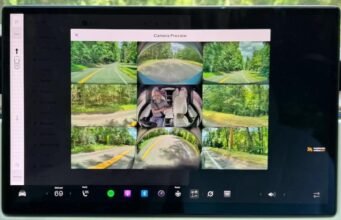 Tesla hiện hiển thị tất cả các camera khi lái xe nhờ một tùy chọn ẩn