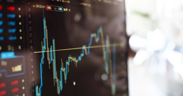 Đối mặt với việc ECB tăng lãi suất, liệu cho