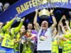 Emmanuel Macron cuối cùng đã cầm bút cho Metz Handball