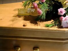 nhà tang lễ chịu áp lực phải đối mặt với dòng người quá cố