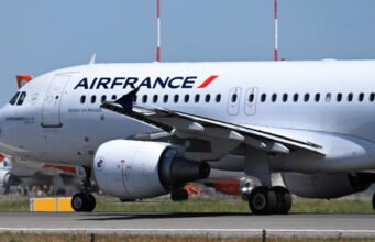 Air France tạm dừng các chuyến bay giữa Paris và Kinshasa