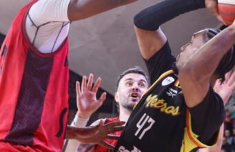 Bóng rổ. Thất bại đầu tiên trong trận play-off với Mulhouse Mustangs, dựa lưng vào chân tường trong trận chung kết với Levallois