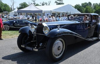 Bugatti Royales lăn bánh, sự kiện cạnh tranh sang trọng
