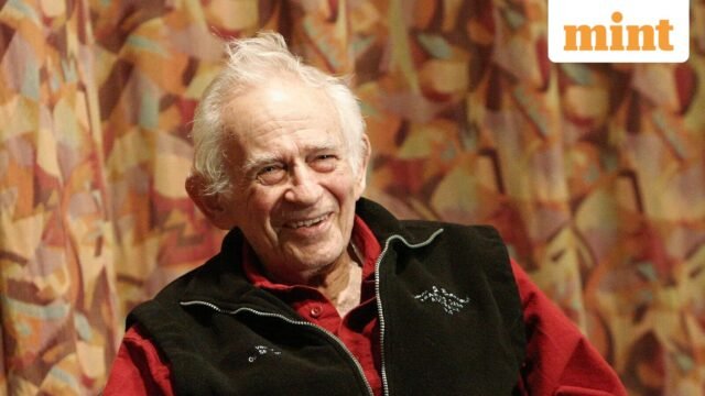 Câu nói trong ngày của Norman Mailer: “Mỗi khoảnh khắc
