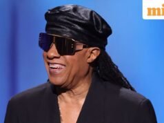 Câu nói trong ngày của Stevie Wonder: “Hãy dùng trái tim để yêu một ai đó”