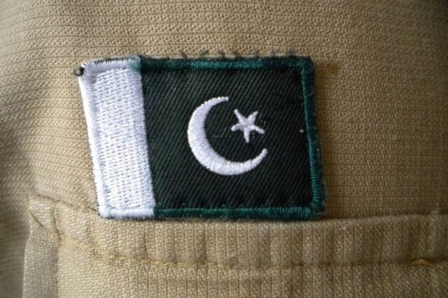 Chế độ hỗn hợp của Pakistan và cái giá phải