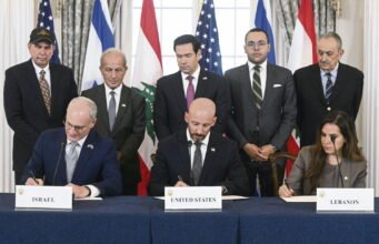 Chiến tranh ở Lebanon: “Thỏa thuận là một sự đầu hàng đối với Israel,” Walid Jumblatt, nhà lãnh đạo lịch sử của cộng đồng Druze, tiếc nuối