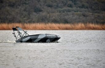 Chiến tranh ở Ukraine: Máy bay không người lái của thủy quân lục chiến Ukraine phát nổ nhầm ở cảng Romania ở Biển Đen… Hải quân “mất kiểm soát” do gây nhiễu điện tử của Nga