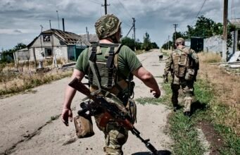 Chiến tranh ở Ukraine: giải ngũ dần dần vào cuối năm 2026, tăng lương cho quân tại ngũ và thương binh… Kyiv bắt đầu tái cơ cấu quân đội lớn