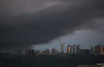 Công văn từ Kiev: Nga dễ bị tổn thương hơn tưởng tượng