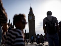 Công văn từ London: Sự ra đi của Starmer, Brexit và các bước tiếp theo của Vương quốc Anh