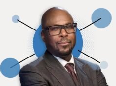 Đoàn tùy tùng của doanh nhân Nigeria Babatunde Folawiyo