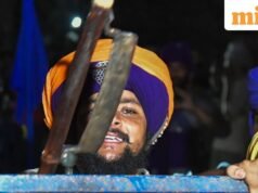 Đụng độ ở biên giới Uttarakhand: người Nihang Sikh là ai và tại sao họ lại biểu tình?