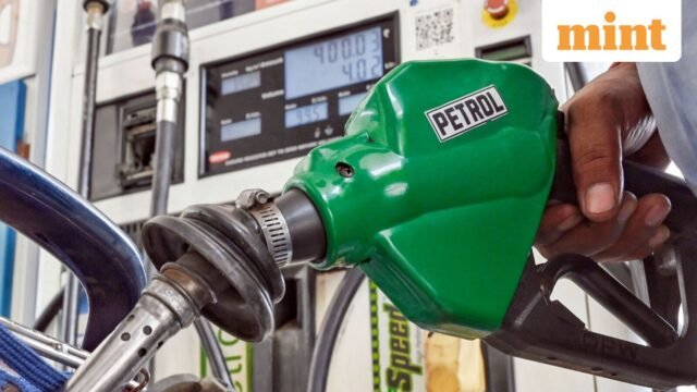 Giá xăng và dầu diesel ngày 7/6: Kiểm tra giá