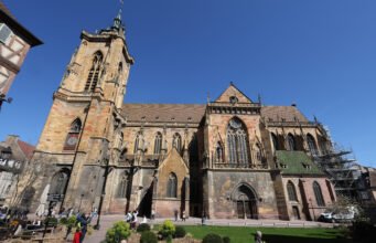 Khi các nhà khảo cổ khai quật… Nhà thờ Collegiate Colmar