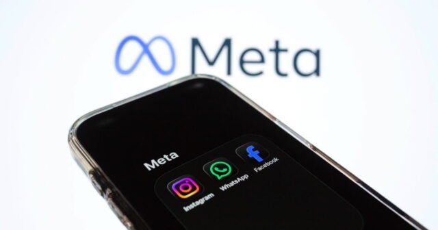 Mạng xã hội. Facebook, Instagram, WhatsApp... Các trang web và